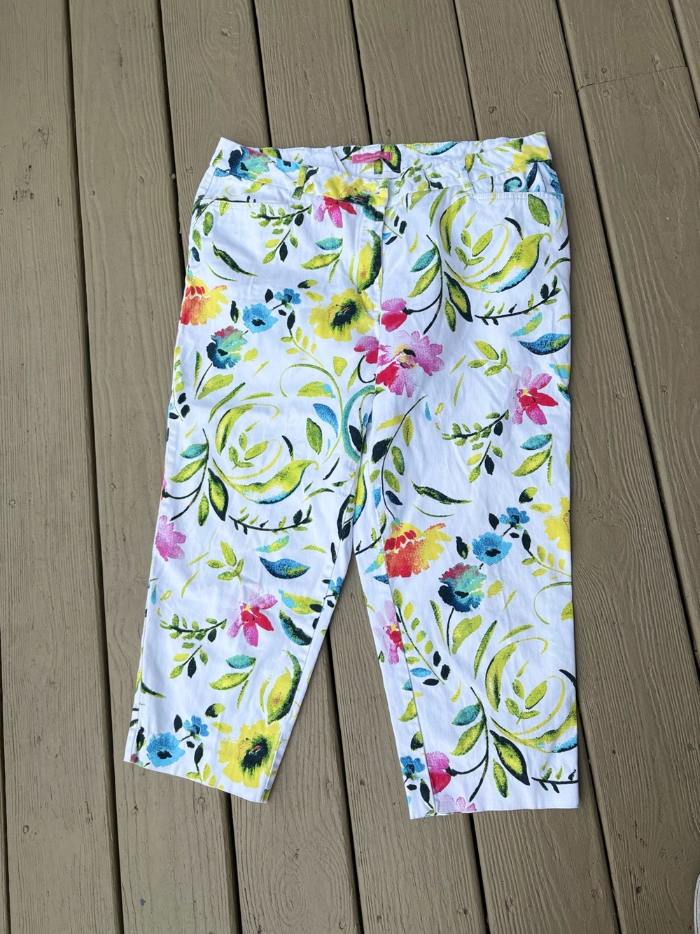 WOMAN WITHIN White Floral Print Capri Pants, Size: 14W